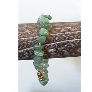Vintage Green Gemstone Chip Bracelet W/ Barrel Clasp